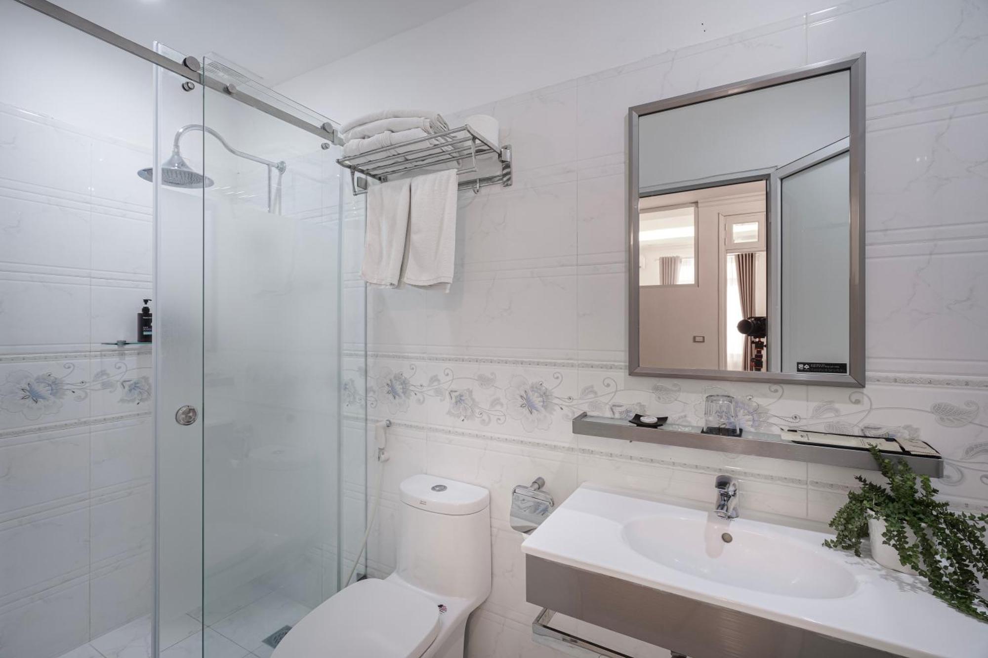 그레이스 호텔 Grace Hotel & Residence Hanoi Bagian luar foto